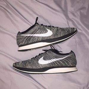 Nike flyknit racer oreo 2.0 size 11.5 mens